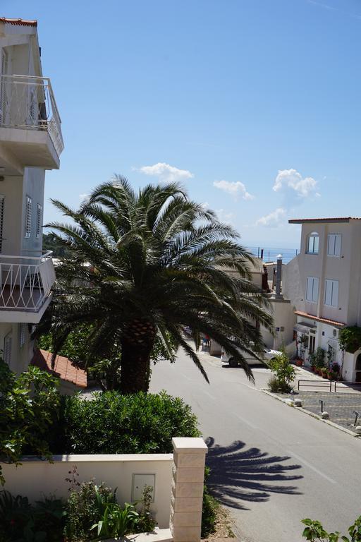 Apartment Nena & Petar Makarska Buitenkant foto
