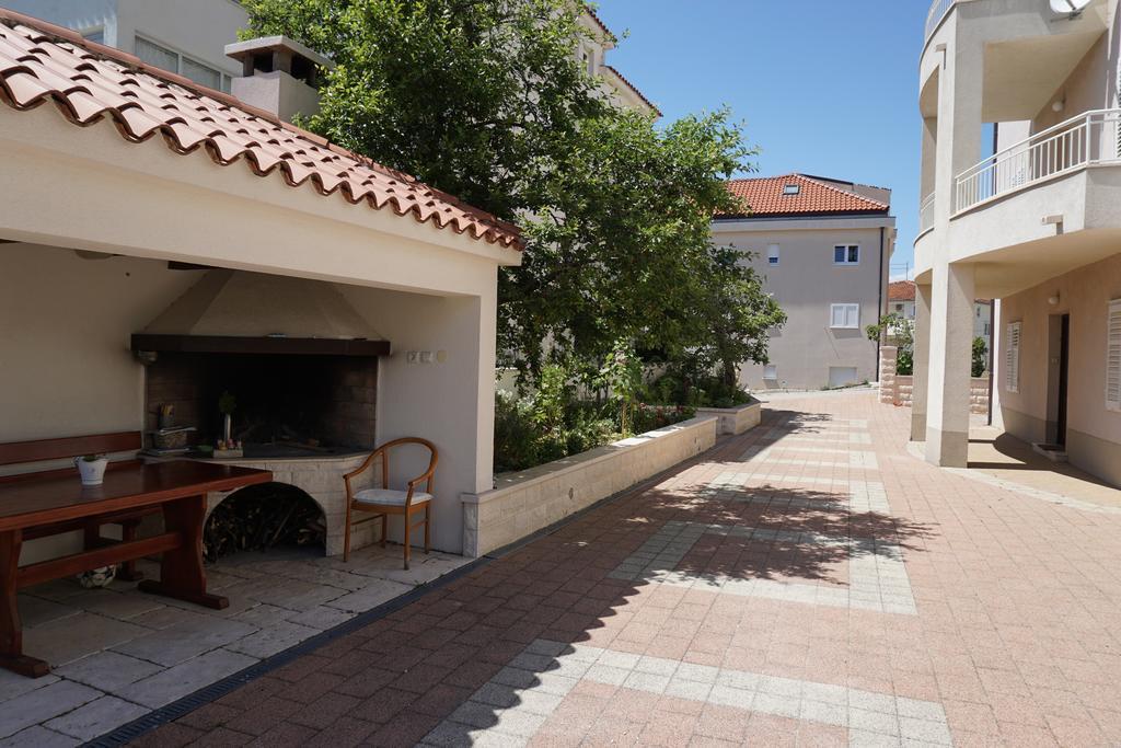 Apartment Nena & Petar Makarska Buitenkant foto