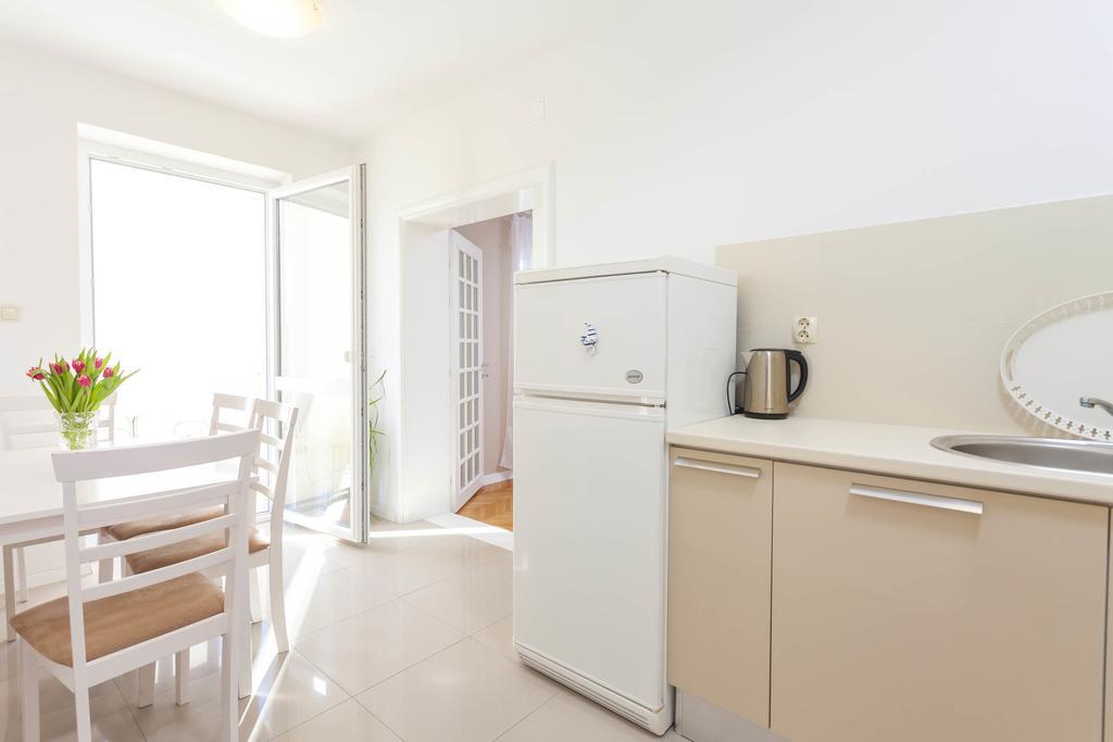 Apartment Nena & Petar Makarska Buitenkant foto