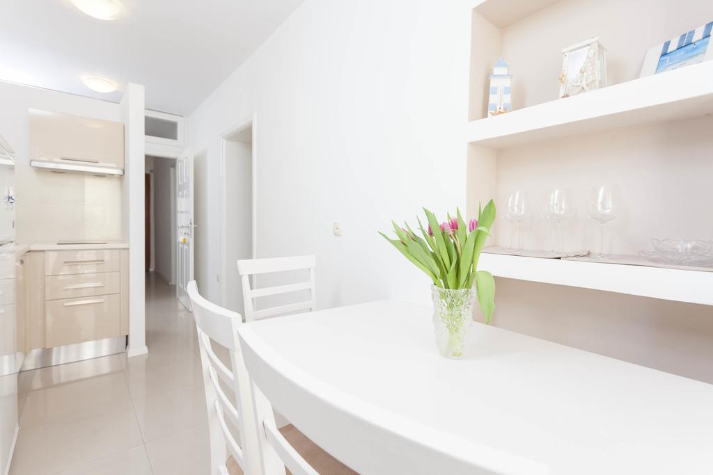 Apartment Nena & Petar Makarska Buitenkant foto
