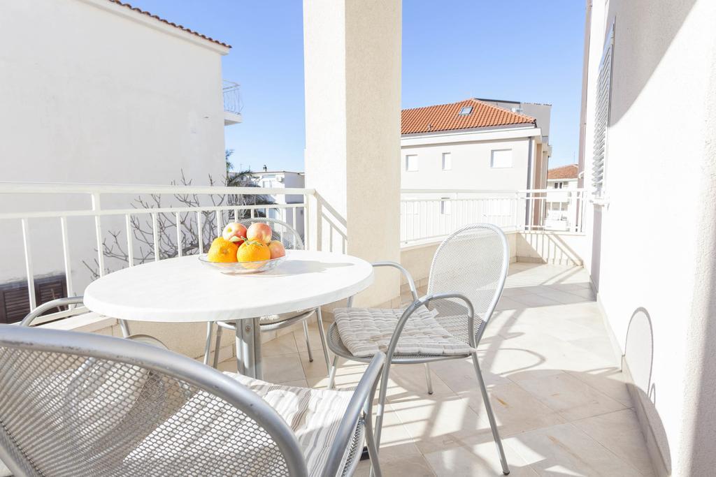 Apartment Nena & Petar Makarska Buitenkant foto