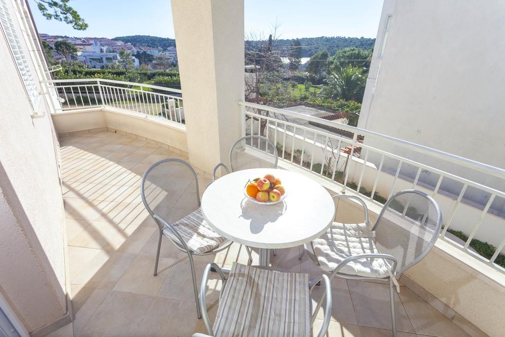 Apartment Nena & Petar Makarska Buitenkant foto